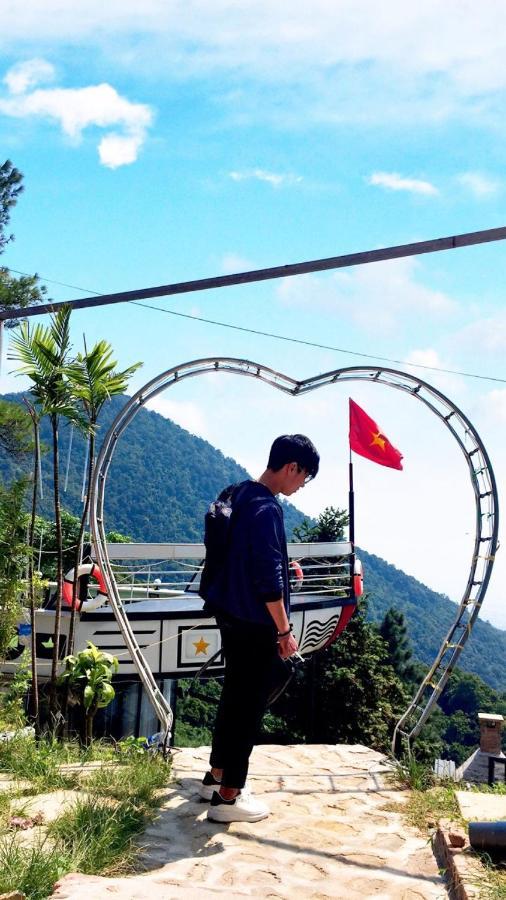 Du Thuyen Tam Dao Hotel Ханой Екстериор снимка