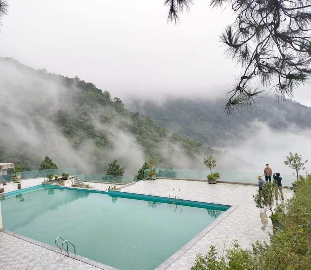 Du Thuyen Tam Dao Hotel Ханой Екстериор снимка